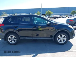 2013 Toyota RAV4 XLE z VIN 2T3WFREV8DW032228, wystawiony jako IAAI lot #42756583 z przebiegiem 222 479 mil mil oraz . Historia ofert i sprzedaży dostępna na DreamBid. Obrazek 13.