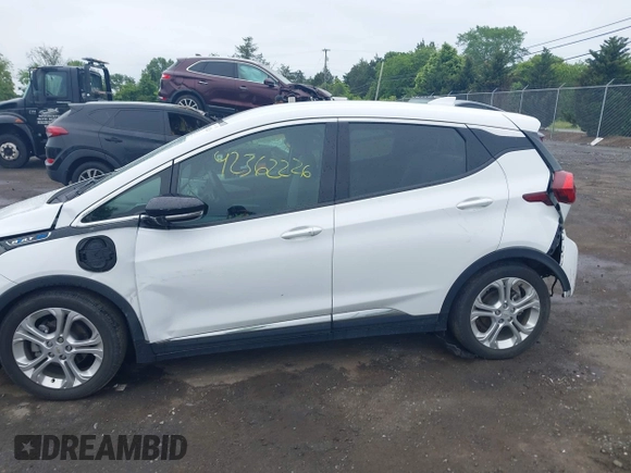 2021 Chevrolet Bolt EV LT z VIN 1G1FY6S05M4101349, wystawiony jako IAAI lot #42362226 z przebiegiem 47 005 mil mil oraz . Historia ofert i sprzedaży dostępna na DreamBid. Obrazek 14.
