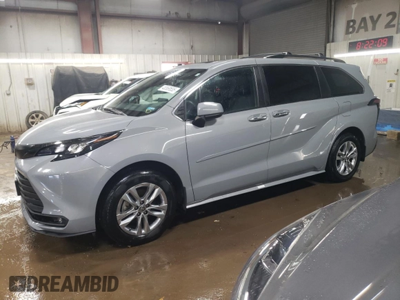 2022 Toyota Sienna XLE Woodland Edition with VIN 5TDASKFC9NS042151, listed as a Copart auction lot 48569555 with 55,656 mi miles and Salvage Title. Bid and sale history available at carsss.com. Image 1.