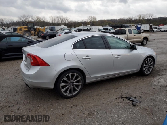2015 Volvo S60 T6 Drive-E Platinum with VIN YV149MFMXF2335458, listed as a Copart auction lot 80777934 with 140,790 mi miles and Salvage title. Bid and sale history available at DreamBid. Image 3.