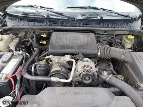 2004 Jeep Grand Cherokee Laredo with VIN 1J4GX48N74C412982, listed as a IAAI auction lot 41496258 with 195,671 mi miles. Bid and sale history available at carsss.com. Image 10.