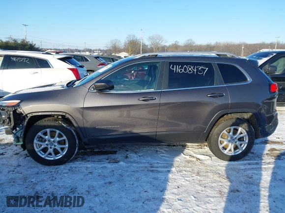 2018 Jeep Cherokee Latitude Plus with VIN 1C4PJMLX9JD501751, listed as a IAAI auction lot 41608437 with 117,928 mi miles and . Bid and sale history available at DreamBid. Image 15.