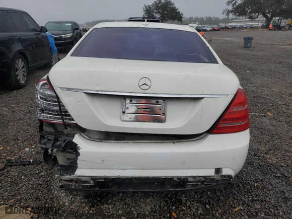 2008 Mercedes-Benz S-Class 5.5L V8 with VIN WDDNG71X08A182235, listed as a Copart auction lot 48294165 with 170,101 mi miles and Clean Title. Bid and sale history available at carsss.com. Image 6.