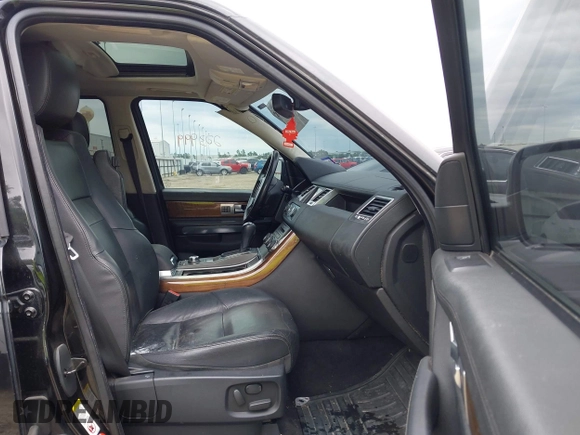 2010 Land Rover Range Rover Sport HSE with VIN SALSF2D44AA223999, listed as a IAAI auction lot 42172188 with 212,259 mi miles and . Bid and sale history available at DreamBid. Image 5.