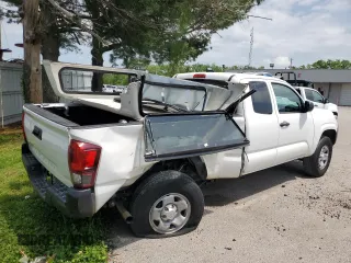 2023 Toyota Tacoma SR z VIN 3TYRX5GN3PT082674, wystawiony jako Copart lot #53476375 z przebiegiem 39 806 mil mil oraz Szkoda całkowita • Salvage title. Historia ofert i sprzedaży dostępna na DreamBid. Obrazek 3.