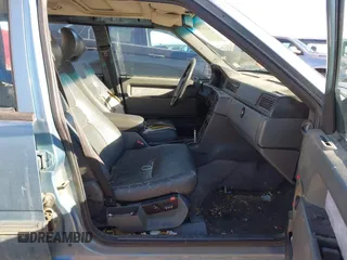 1993 Volvo 900 GLS с VIN YV1JS8839P1112547, выставлен на аукционе IAAI как лот 41296396 с пробегом 217 656 миль миль и . История ставок и продаж доступна на DreamBid. Изображение 5.