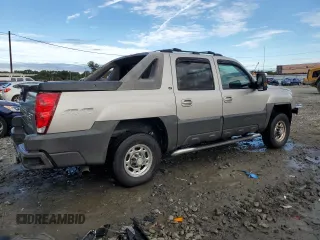 2005 Chevrolet Avalanche LS with VIN 3GNGK22G35G258778, listed as a Copart auction lot 73949614 with 151,928 mi miles and Salvage Title. Bid and sale history available at DreamBid. Image 3.