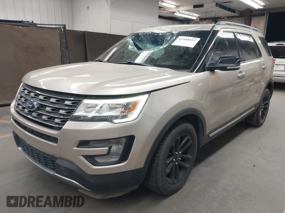 2017 Ford Explorer XLT with VIN 1FM5K7D86HGA61358, listed as a IAAI auction lot 41948512 with 167,914 mi miles and . Bid and sale history available at carsss.com. Image 17.