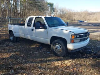 1989 GMC Sierra 1500 with VIN 2GTHC39N1K1566184, listed as a IAAI auction lot 41816485 with 139,556 mi miles and . Bid and sale history available at DreamBid. Image 1.