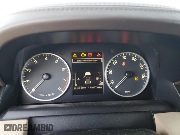 2013 Land Rover LR4 Lux with VIN SALAK2D44DA661143, listed as a Copart auction lot 46303345 with 170,487 mi miles and Clean title. Bid and sale history available at DreamBid. Image 9.