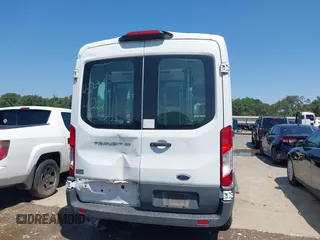 2018 Ford Transit XL z VIN 1FMZK1CM5JKB31481, wystawiony jako IAAI lot #42329280 z przebiegiem 57 051 mil mil oraz . Historia ofert i sprzedaży dostępna na DreamBid. Obrazek 16.