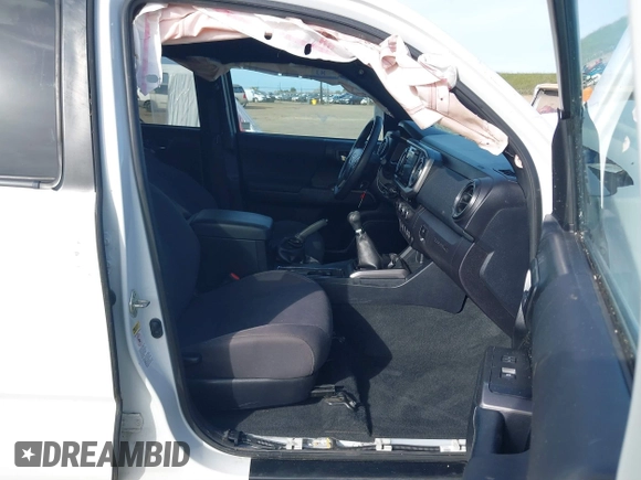 2017 Toyota Tacoma SR5 with VIN 5TFCZ5AN0HX077402, listed as a IAAI auction lot 41603762 with 118,257 mi miles and . Bid and sale history available at DreamBid. Image 5.
