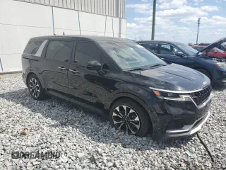 2023 Kia Carnival EX with VIN KNDNC5H39P6231933, listed as a Copart auction lot 53656925 with 141,277 mi miles and Clean Title. Bid and sale history available at carsss.com. Image 4.