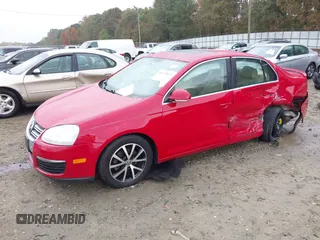 2008 Volkswagen Jetta Sedan SE with VIN 3VWRM71K78M055281, listed as a IAAI auction lot 40735471 with 181,165 mi miles. Bid and sale history available at carsss.com. Image 17.