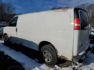 2003 Chevrolet Express Cargo with VIN 1GCGG25V331168496, listed as a Copart auction lot 88327095 with 354,286 mi miles and Salvage Title. Bid and sale history available at DreamBid. Image 2.