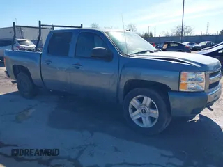 2008 Chevrolet Silverado 1500 1LT with VIN 3GCEC13058G241848, listed as a IAAI auction lot 41666528 with 192,032 mi miles and . Bid and sale history available at DreamBid. Image 1.