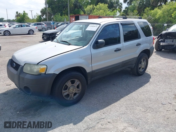 2005 Ford Escape XLS Value with VIN 1FMYU02Z35KD87671, listed as a IAAI auction lot 41880824 with 278,689 mi miles. Bid and sale history available at carsss.com. Image 17.