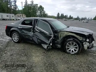 2005 Chrysler 300 C z VIN 2C3JA63H75H570025, wystawiony jako Copart lot #57563115 z przebiegiem 82 181 mil mil oraz Szkoda całkowita • Salvage title. Historia ofert i sprzedaży dostępna na DreamBid. Obrazek 14.
