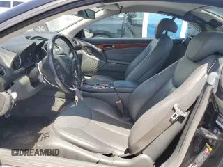 2006 Mercedes-Benz SL 500 z VIN WDBSK75F66F109026, wystawiony jako Copart lot #59808265 z przebiegiem Nie podano mil oraz Czysty tytuł • Clean title. Historia ofert i sprzedaży dostępna na DreamBid. Obrazek 7.