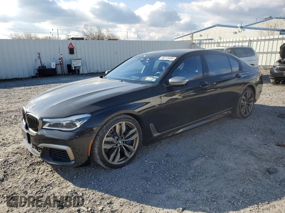 2019 BMW 7 Series M760i xDrive with VIN WBA7H6C55KG615037, listed as a Copart auction lot 80218404 with 43,405 mi miles and Salvage Title. Bid and sale history available at carsss.com. Image 1.