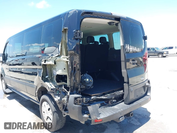 2020 Ford Transit Passenger XL z VIN 1FBAX2YG0LKA55428, wystawiony jako IAAI lot #42356622 z przebiegiem 89 748 mil mil oraz . Historia ofert i sprzedaży dostępna na DreamBid. Obrazek 6.