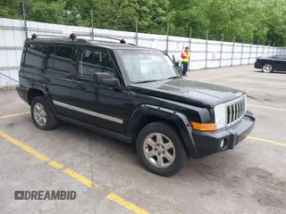 2008 Jeep Commander Limited z VIN 1J8HG58238C110805, wystawiony jako IAAI lot #42306188 z przebiegiem 244 716 mil mil oraz . Historia ofert i sprzedaży dostępna na DreamBid. Obrazek 1.