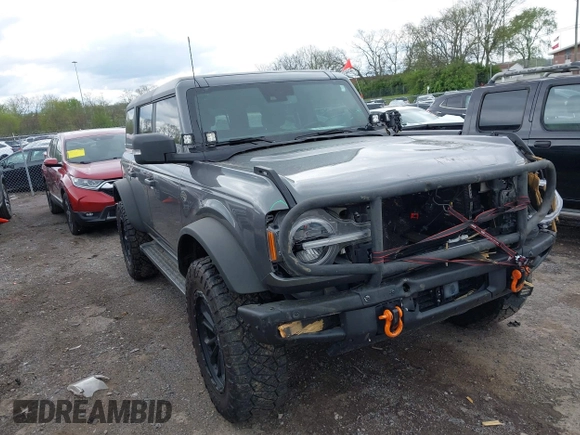 2022 Ford Bronco with VIN 1FMEE5DP4NLA83591, listed as a IAAI auction lot 42016765 with 40,554 mi miles. Bid and sale history available at carsss.com. Image 1.