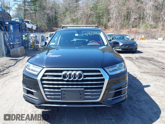2017 Audi Q7 Premium Plus with VIN WA1LAAF71HD014251, listed as a IAAI auction lot 41859906 with 128,789 mi miles. Bid and sale history available at carsss.com. Image 12.