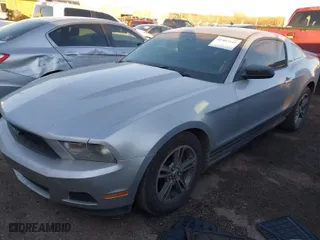 2010 Ford Mustang V6 with VIN 1ZVBP8AN4A5148327, listed as a IAAI auction lot 41482544 with 117,908 mi miles. Bid and sale history available at carsss.com. Image 2.