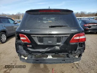 2015 Mercedes-Benz M 350 z VIN 4JGDA5HB6FA617466, wystawiony jako Copart lot #43928025 z przebiegiem 118 630 mil mil oraz Szkoda całkowita • Salvage title. Historia ofert i sprzedaży dostępna na DreamBid. Obrazek 6.