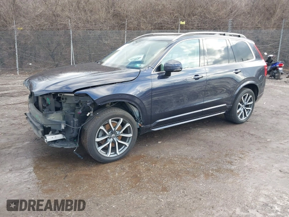 2017 Volvo XC90 Momentum with VIN YV4A22PK2H1141852, listed as a IAAI auction lot 41534159 with 118,473 mi miles. Bid and sale history available at carsss.com. Image 18.
