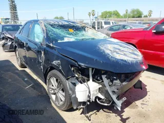 2017 Toyota Camry XLE with VIN 4T1BF1FK2HU390198, listed as a IAAI auction lot 41895229 with 132,216 mi miles. Bid and sale history available at carsss.com. Image 1.