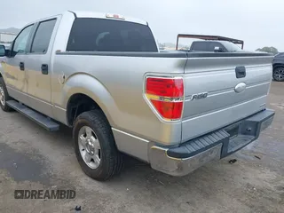 2012 Ford F-150 XL with VIN 1FTEW1CM4CFA48370, listed as a IAAI auction lot 41615930 with 180,132 mi miles. Bid and sale history available at carsss.com. Image 3.