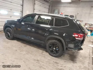 2019 Volkswagen Atlas 3.6L V6 SE with VIN 1V2LR2CAXKC599542, listed as a IAAI auction lot 41628588 with 59,377 mi miles. Bid and sale history available at carsss.com. Image 3.