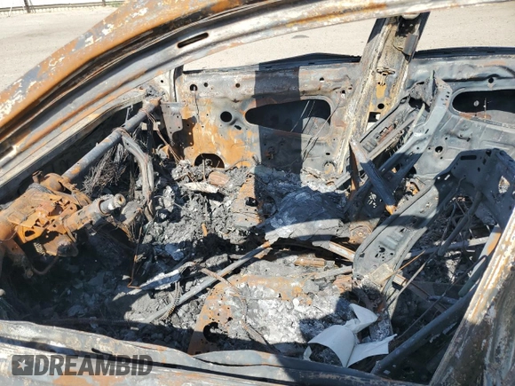 2021 Volkswagen Tiguan SE z VIN 3VV3B7AX0MM127301, wystawiony jako Copart lot #59312925 z przebiegiem Nie podano mil oraz Nie do naprawy • Non repairable. Historia ofert i sprzedaży dostępna na DreamBid. Obrazek 7.