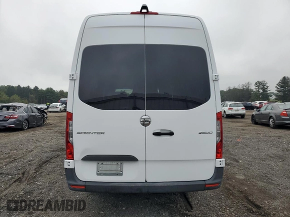 2019 Freightliner Sprinter z VIN WDRPF1CD2KT003551, wystawiony jako Copart lot #74924094 z przebiegiem 92 056 mil mil oraz Tytuł czysty. Historia ofert i sprzedaży dostępna na DreamBid. Obrazek 6.