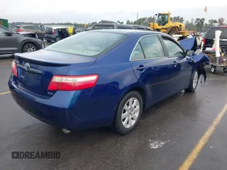 2008 Toyota Camry LE z VIN 4T1BK46K88U069070, wystawiony jako IAAI lot #40885342 z przebiegiem 156 036 mil mil oraz . Historia ofert i sprzedaży dostępna na DreamBid. Obrazek 4.