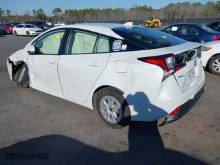 2022 Toyota Prius L Eco with VIN JTDKAMFU1N3162300, listed as a IAAI auction lot 41501371 with 16,521 mi miles. Bid and sale history available at carsss.com. Image 3.