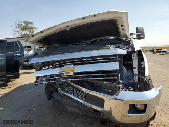 2015 Chevrolet Silverado 2500HD Built After Aug 14 LT with VIN 1GC1CVEG5FF621724, listed as a Copart auction lot 62314484 with NaN miles and Non Repairable. Bid and sale history available at carsss.com. Image 5.