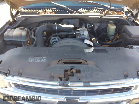 1999 Chevrolet Silverado 1500 with VIN 1GCEC14W8XZ104775, listed as a IAAI auction lot 41757246 with 1 mi miles. Bid and sale history available at carsss.com. Image 10.