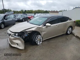 2015 Lexus ES 300h z VIN JTHBW1GG0F2092481, wystawiony jako Copart lot #70853584 z przebiegiem 88 114 mil mil oraz Szkoda całkowita • Salvage title. Historia ofert i sprzedaży dostępna na DreamBid. Obrazek 1.
