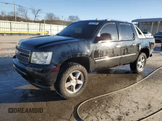 2009 Chevrolet Avalanche LTZ with VIN 3GNFK32089G228931, listed as a Copart auction lot 42821955 with 255,201 mi miles and Salvage Title. Bid and sale history available at carsss.com. Image 1.