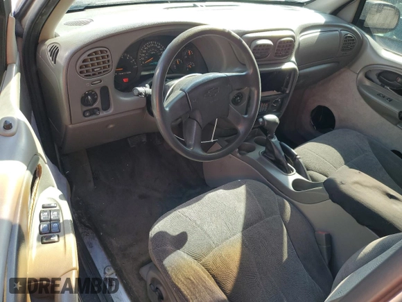 2004 Chevrolet TrailBlazer LS with VIN 1GNDT13S142283182, listed as a Copart auction lot 45105985 with 210,473 mi miles and Salvage Title. Bid and sale history available at carsss.com. Image 8.