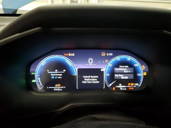 2024 Toyota RAV4 Hybrid XSE with VIN 4T3E6RFV1RU148467, listed as a Copart auction lot 47574595 with 17,147 mi miles and Salvage Title. Bid and sale history available at carsss.com. Image 9.