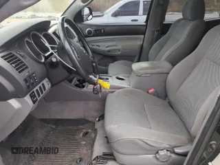 2006 Toyota Tacoma z VIN 5TELU42NX6Z230199, wystawiony jako Copart lot #52438075 z przebiegiem 201 754 mil mil oraz Szkoda całkowita • Salvage title. Historia ofert i sprzedaży dostępna na DreamBid. Obrazek 7.