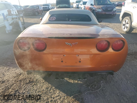 2007 Chevrolet Corvette z VIN 1G1YY36U375110988, wystawiony jako Copart lot #88572245 z przebiegiem 35 767 mil mil oraz Szkoda całkowita • Salvage title. Historia ofert i sprzedaży dostępna na DreamBid. Obrazek 6.