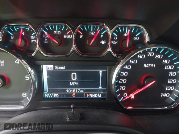 2015 Chevrolet Tahoe LT z VIN 1GNSCBKC2FR685780, wystawiony jako IAAI lot #42354130 z przebiegiem 101 617 mil mil oraz . Historia ofert i sprzedaży dostępna na DreamBid. Obrazek 15.