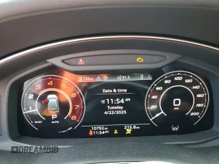 2024 Audi RS Q8 z VIN WU1ARBF17RD000253, wystawiony jako Copart lot #53787575 z przebiegiem 10 792 mil mil oraz Szkoda całkowita • Salvage title. Historia ofert i sprzedaży dostępna na DreamBid. Obrazek 9.