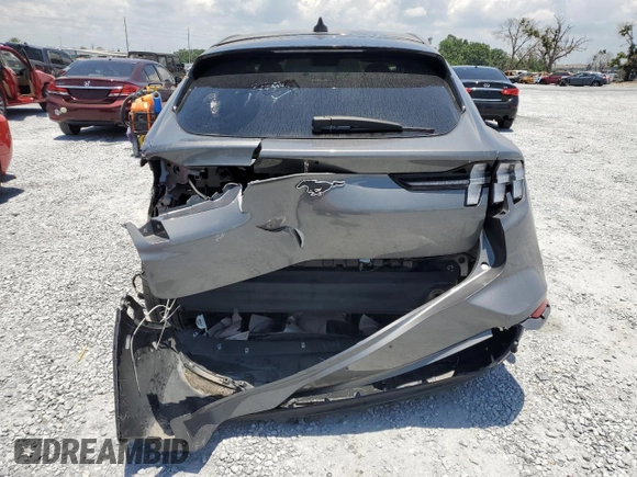 2023 Ford Mustang Mach-E Premium z VIN 3FMTK3SUXPMB08654, wystawiony jako Copart lot #57833495 z przebiegiem 2 822 mil mil oraz Szkoda całkowita • Salvage title. Historia ofert i sprzedaży dostępna na DreamBid. Obrazek 6.