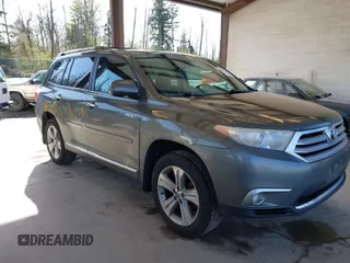 2012 Toyota Highlander Limited with VIN 5TDDK3EH5CS101760, listed as a IAAI auction lot 41993875 with 318,423 mi miles. Bid and sale history available at carsss.com. Image 1.
